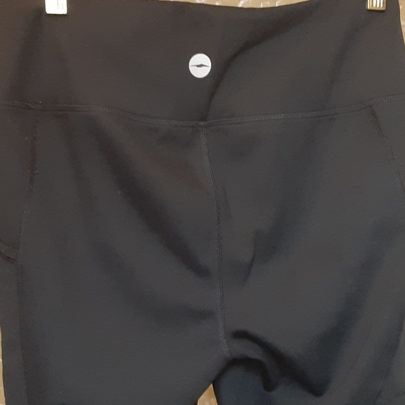 Avia Capri workout pants! - Picture 5 of 7